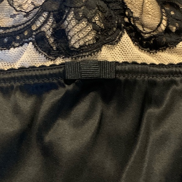 Beautiful Satin lace Dolce & Gabanna camisole - Picture 13 of 13